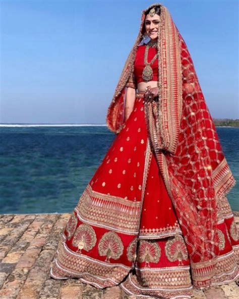 Who Designed Deepika Padukone Wedding Dress