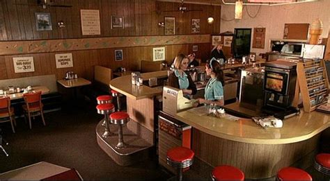 Twin Peaks Diner To Be Restored For New 18-Episode Series - Neatorama