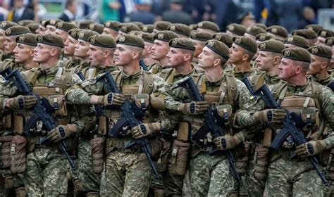 Ukraińska armia liczy już prawie 250 tys. żołnierzy - Bankier.pl
