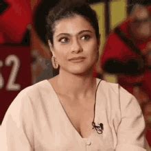 Kajol Hot Clevage GIF - Kajol Hot Clevage Hot Actress - Discover & Share GIFs