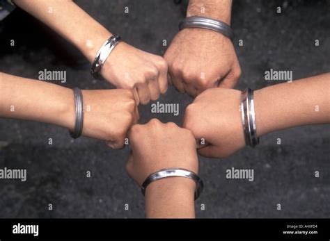 Symbols of sikhism hi-res stock photography and images - Alamy