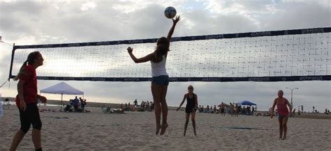 oceanside beach volleyball - California Beaches