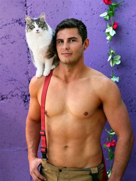 Australian Firefighters Pose With Animals For 2020 Charity Calendar, And The Photos Are So Hot ...