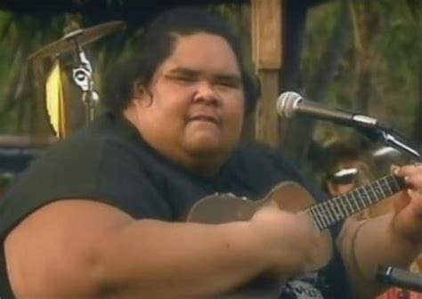 Discover Kamakawiwo’ole, the singer-songwriter behind the classic “Somewhere Over The Rainbow ...