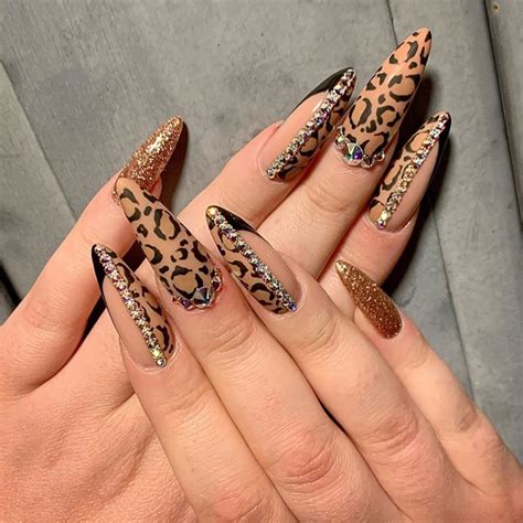20+ Cute Leopard Print Nails For Fall - The Glossychic