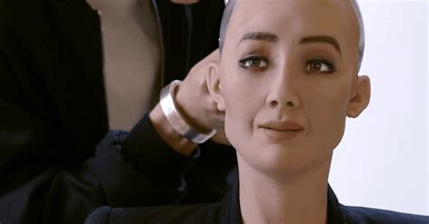 Sophia The Robot Receives Saudi Arabia Citizenship