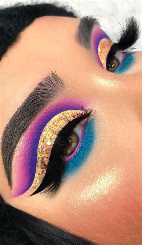 Best Eye Makeup Looks For 2021 : Three tone bold makeup look