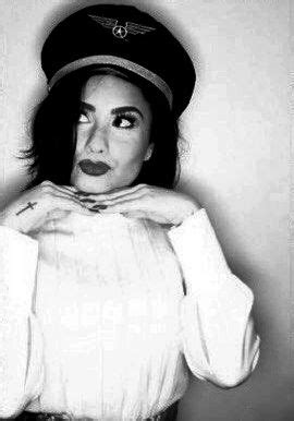 Demi lovato Demi Lovato Camp Rock, Demetria, Delena, American Singers, People Around The World ...