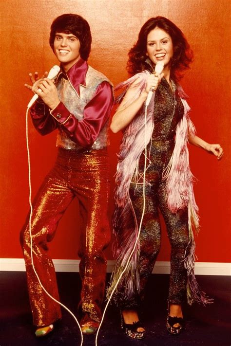 70s Fashion: The Moments That Defined Seventies Style | Seventies fashion, Disco fashion, Disco ...