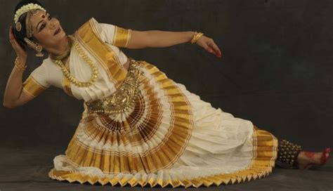 The Cultural Heritage of India: Mohiniattam / Mohiniyattam : One of the ...