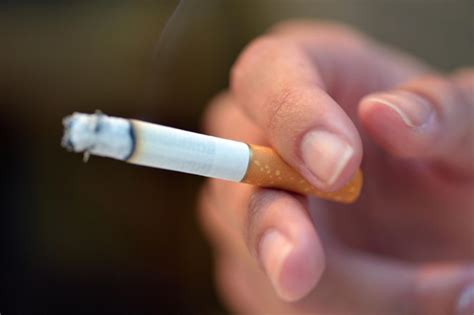 Smokers unclear about hazards of e-cigarettes