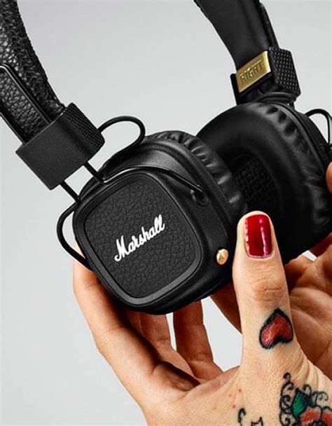 Marshall Major II Black Bluetooth Headphones | On-Ear Headphones ...