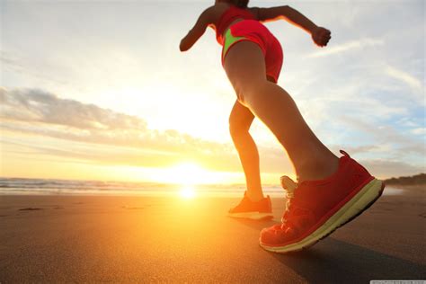 Free Running - Girl Jogging (#2136767) - HD Wallpaper & Backgrounds Download