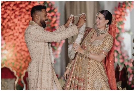 Hardik Pandya Offers Rs 5 Lakh To Get Shoes Back On His Wedding | WATCH ...