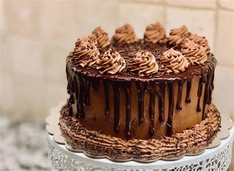 What is the most expensive type of cake? - LargestandBiggest.com