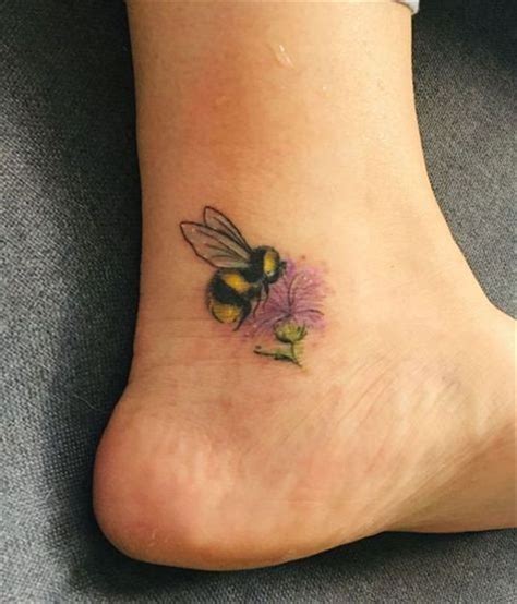 25 Pretty Bumble Bee Tattoo Designs For Your Inspiration - Women ...