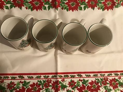 Vintage Christmas Mugs Set of 4 - Etsy