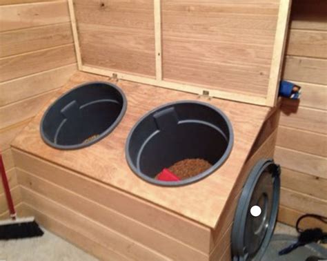 Check out this sweet feed bin with removable (and washable) bins!!!! #barn #stable #horse # ...