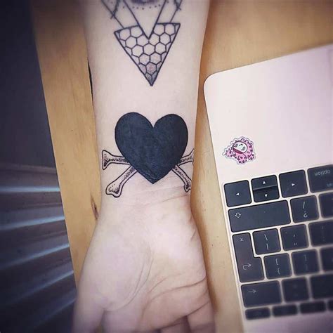 Reevaly S Black Heart Tattoo Black Heart Tattoos Sims - vrogue.co