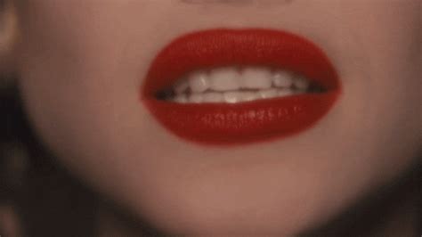 Red Lipsticks GIFs - Find & Share on GIPHY