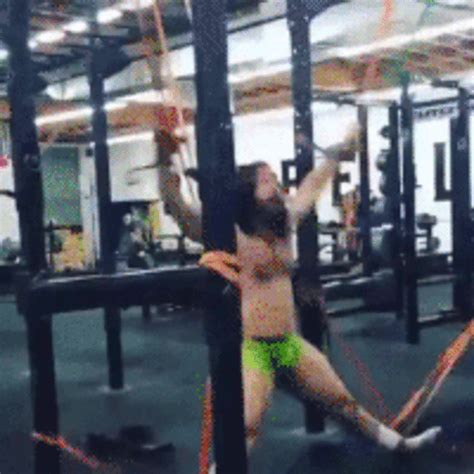 Funny Gym Fails - People Who Are No Good At Working Out