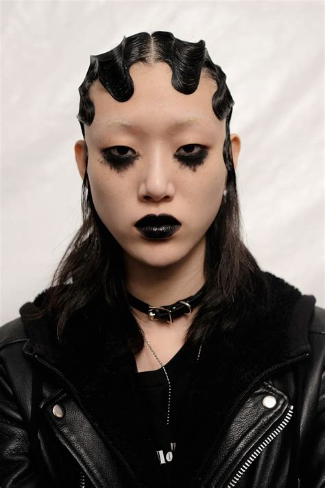 Why Do We Have a Never-Ending Fascination With Goth Makeup? - FASHION ...