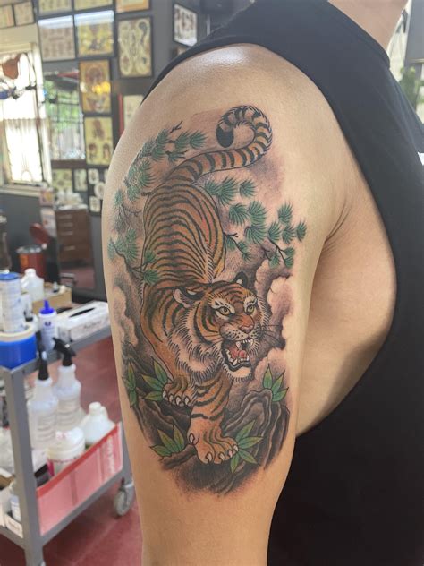 Chinese style Tiger for my first piece, better than I expected. Done by ...