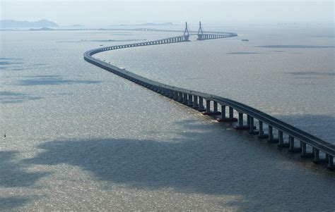 WORLD RECORDS: World Longest Bridge:Donghai Bridge in China