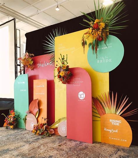 I like this..less boho and the colors be toned down. | Event backdrop, Backdrop design, Backdrops