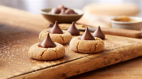 HERSHEY'S Peanut Butter Blossoms Recipe | Recipes