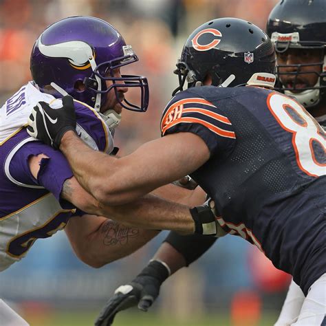 Bears Primary Need Remains Offensive Line & More NFC North News | News ...