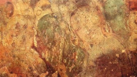 What are the Main Features of Badami Cave Paintings?