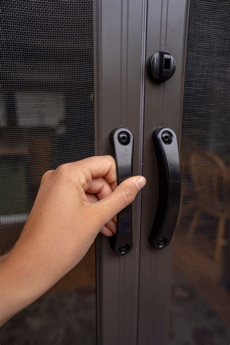 Retractable Screen Door Features | AZ Breeze Retractable Screen Doors (928) 533-3336