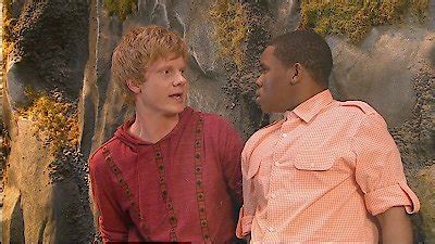 Watch Pair of Kings Season 3 Episode 2 - The New King Part Two: The Bro-fessor and Mary Ann ...