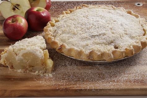 Apple Pie 9" GF/DF Frozen - Two Fields Bakeshop