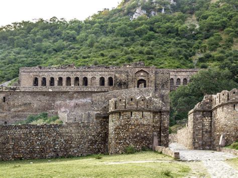 Bhangarh Fort - Alwar: Get the Detail of Bhangarh Fort on Times of India Travel