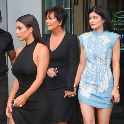 Kris Jenner & Daughters Stun During Khloé's Pre-Bday Party - E! Online