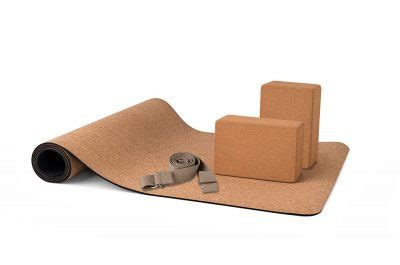 Cork Yoga Mat: Is This Eco-Friendly Option Worth It? - YOGA PRACTICE