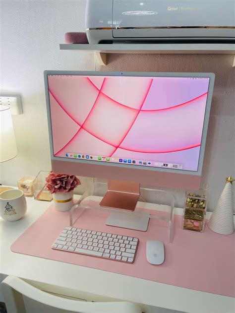 iMac Pink office setup en 2024 | Decoración de unas, Decorar oficinas en casa, Habitación bonita