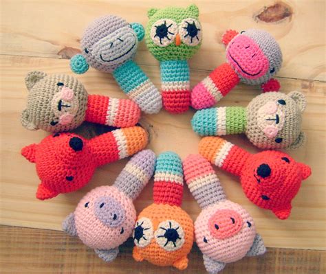 Sonajeros Crochet Amigurumi, Crochet Baby Toys, Crochet Toys Patterns, Knitted Toys, Crochet ...