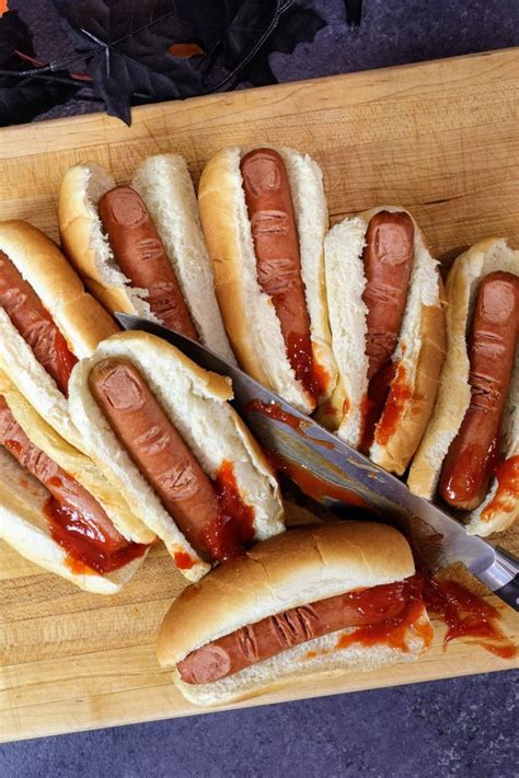 Halloween Hot Dog Fingers - Party Recipe Ideas | Easy halloween food, Halloween hotdogs ...