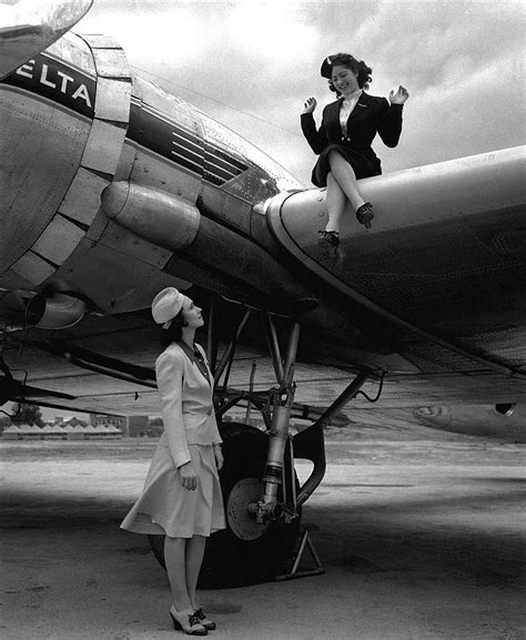 DeltaAir Vintage Pictures ~ World stewardess Crews