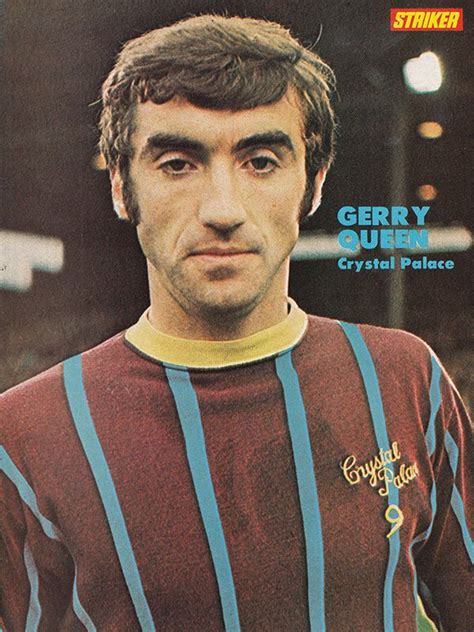 Circa 1970/71. Crystal Palace centre forward Gerry Queen, pictured at ...