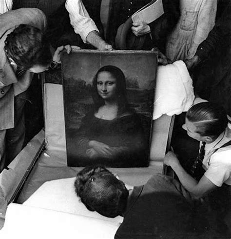 Apertura de la Mona Lisa al final de la Segunda Guerra Mundial, 1945 Louvre Museum, Art Museum ...