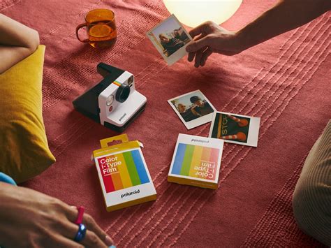 Polaroid Now Generation 2 i-type instant camera has autofocus with ...