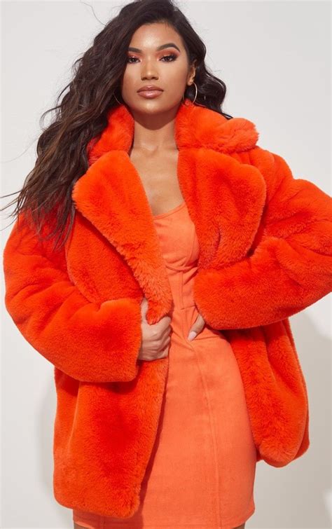 𝗣𝗿𝗲𝘁𝘁𝘆 𝗟𝗶𝘁𝘁𝗹𝗲 𝗧𝗵𝗶𝗻𝗴 - Orange Oversized Collar Faux Fur Coat | Colori