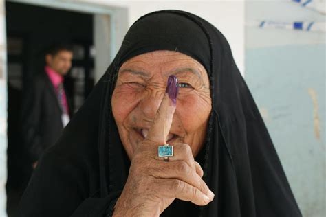 Proud Iraqi Women Vote in Nasiriyah | Female voters display … | Flickr