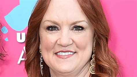 Ree Drummond Has A Simple Oven Hack For Crispier Pie Crust