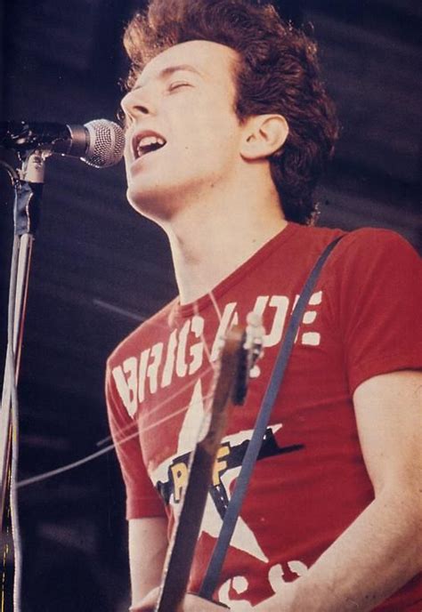 Joe Strummer I think at the 1978 RAR | Joe strummer, The clash, Mick jones