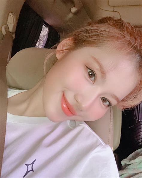 TWICE Sana Flaunts Fresh Visuals in Newest Selfie - KpopHit - KPOP HIT